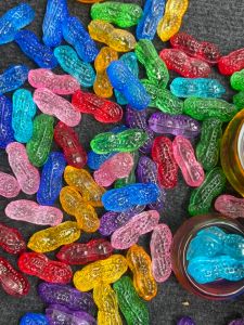 [ Giá Sỉ ] Hạt Đậu Phộng Thủy Tinh Pha Lê 7 Màu Phong Thủy Chiêu Tài Nạp Phúc May Mắn