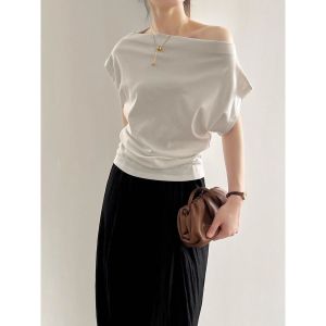 เสื้อยืดคอวีแขนสั้นทรงสลิมฟิตสำหรับผู้หญิงในช่วงฤดูร้อน ผ้าโมดอลคอตตอนผสมโพลีเอสเตอร์ สไตล์เกาหลี