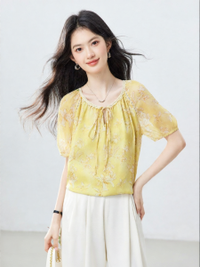 Vimly | Áo Chiffon Nối Hoa Văn Vàng Elegante Pháp Cột Dây