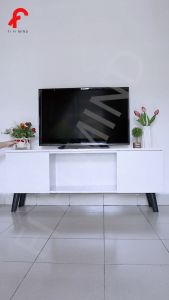 4FT TV Cabinet with Two Doors Kabinet TV dengan Dua Pintu
