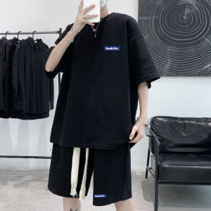 ชุดลำลองสำหรับบุรุษเสื้อยืดหลวมขนาดใหญ่แขนสั้น + กางเกงขาสั้นชุดสองชิ้น
