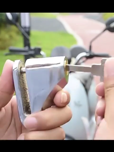 Gembok Premium ANTI MALING / Cakram Kunci Rem Sepeda Motor Disc Brake Lock Paduan Seng Berkualitas Premium