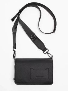 Túi Đeo Chéo Thời Trang Nam 2025 Túi Vuông Nhỏ Đa Năng Túi Đeo Vai Đơn Đi Làm Túi Đựng Đồ Dùng Cá Nhân Mềm PU