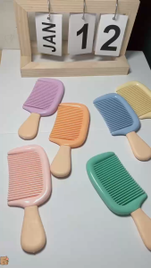 1pc Thickened and durable macaron small portable combPocket comb