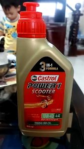 Dầu Nhớt Tổng Hợp Xe Tay Ga Castrol Power-1 Scooter 10w40 800ml (0.8L