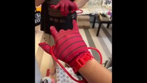 Baby Shine Mainan Sarung Tangan Spiderman Anak Pistol Air Mainan Spiderman Shooter Pistol Air Mainan Aman