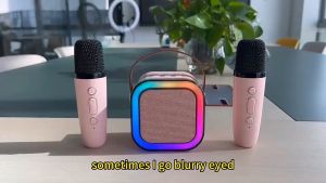 K12 ไมโครโฟนไร้สาย ลำโพงบลูทูธ Blutooth Speaker โทรโข่ง ไมโครโฟนคู่ แบบพกพา ลำโพงร้องคาราโอเกะ USB TF AUX ลำโพงบลูทูธแบบพกพา สีสันสดใส ขับเคลื่อนด้วย USB แบตเตอรี่แบบชาร์จไฟได้