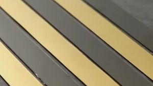 Anti-Oksidasi Mirror Gold Strip Anti-Rust Strip Miror Gold Stainless Tahan Gores Untuk Dinding Latar Belakang Plafon 5m
