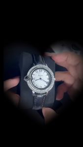 【Malaysia Ready Stock】100 languages watch trend fashion light luxury retro atmosphere confession balloon romantic womens watch quartz watch translucent projection birthday gift