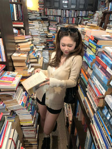 Slim Fit Low Neck Knitted Cardigan Womens Style Spring Sweater Huang Zhi Zhi ZZPalette Soft Easy to Match Dark Blue Knitwear