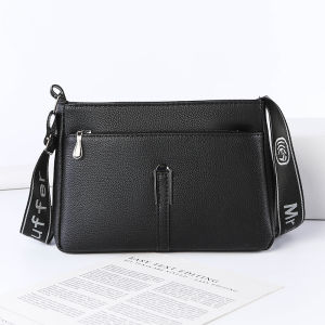 New Fashionable Soft Leather Large Capacity Womens Crossbody Bag Casual Chic Shoulder Bag Shopping Bag for Middle-Aged Women