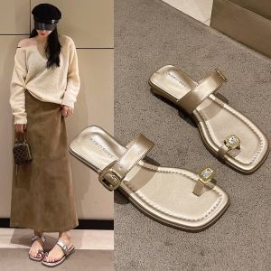 Fashionable French Style Toe-Post Sandals 2025 New Summer Outdoor Wear Thick Heel Water Diamond Small Audience Slippers