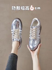 Womens Invisibly Heightened Deqin Shoes 2025 New Style Versatile Thick Bottom Retro Board Shoes Casual Sports Agan Shoes