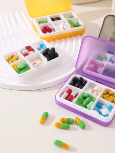 AN Kotak Obat Perjalanan Kotak Obat Kemasan Portabel Kotak Aksesori Kompak Kotak Obat 6-kotak