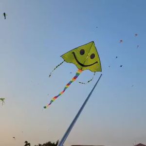 Diều Trẻ Em Mặt Cười Bé Trai Gái