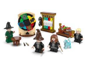 LEGO Harry Potter 76460 Hogwarts Castle: Sorting Hat Ceremony (124 Pieces)