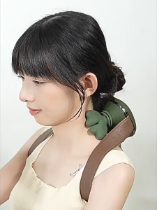 【Sufficient stock】Neck Massage Master Hand Shoulder and Neck Massager Heat Therapy Portable Trapezius Muscle Kneading Shawl Health Gift