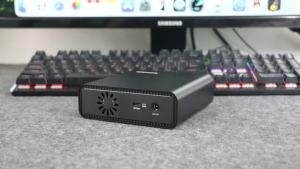 Blueendless | Blueendless M2 4-Bay USB4 External NVME SSD Enclosure M.2 NVME 40Gbps M.2 NVME RAID PM/RAID 0/RAID 1/RAID 5/JBOD SSD Enclosure