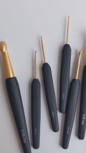 KnitPro Single-Ended Gold Crochet Hooks เข็มโครเชต์ ด้ามเทา หัวทอง