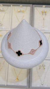 THE GLORIA Four-Leaf Clover Pearl Shell Chain Bracelet S925 Silver & Rose Gold Accessories 6 Colors Korean Style(Black & Mint)