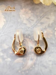 ต่างหูแบบหมุนได้ ติดได้ ทองแดงชุบทอง ขนาด 4 มม. อุปกรณ์ทำเครื่องประดับ DIY ไม่มีอาการเจ็บปวด