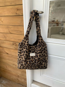 2025 autumn/winter new leopard print plush bag fashionable and casual shoulder bag womens daily commuting bag