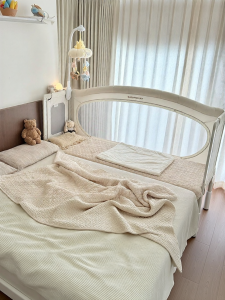 Karma Baby | Foldable Adjustable Spacious Baby Crib