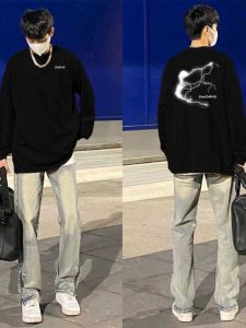 เสื้อยืดคอกลมแขนยาวผู้ชาย ทรงหลวม ผ้าฝ้ายแท้ สีดำ ลายพิมพ์ลายฟ้าผ่า แฟชั่นฤดูใบไม้ร่วง สไตล์อเมริกัน ลำลอง