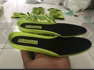 INSOLE SEPATU PRIA DAN WANITA TEBAL DAN EMPUK/ DALAMAN SEPATU SERBA GUNA / INSOLE MANGKO ( BELI 5 GRATIS TALI SEPATU 1 PASANG )