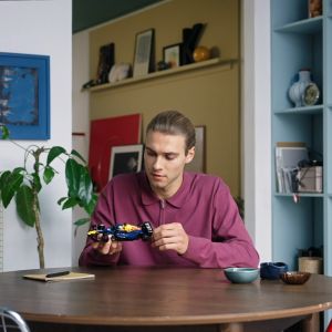 LEGO Speed Champions 77243 Oracle Red Bull Racing RB20 F1 Race Car (251 Potong) Mainan Susunan Balok (18 Tahun+)