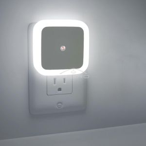 Đèn LED Không Dây Đèn Ngủ Cảm Biến Ánh Sáng Chiếu Sáng Mini EU Mỹ Cắm Đèn Ngủ Đèn Phòng Trẻ Phòng Ngủ Trang Trí Đèn Chiếu Sáng
