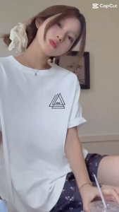 LC.TRADING   เสื้อยืดผู้ชายเท่ๆ สกรีนลายสตรีทเท่ๆ คอกลม-แขนสั้น เสื้อยืดเทสดี แฟชั่นผู้ชายฮิตๆ ส่งด่วน T0002C