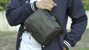 FOURTYFOUR ERGA - Tas Selempang Pria Waterproof Casual Premium - Tas Slingbag Pria Waterproof