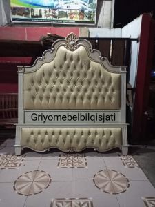 tempat tidur jati