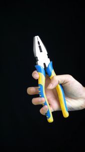 Tang Kombinasi 8 Inch 200 mm Multifungsi Kuat Anti Karat - 6540