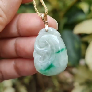 18k gold clasp added to this Natural Type A Jadeite Jade crafted as Ruyi Pendant certificate weighs 4.5 grams measurement 24.6 * 17.3 * 5.6 mm (18kp77)