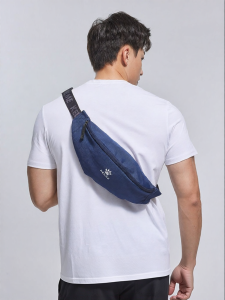 Kelme | Lightweight Sports Small Waist Bag