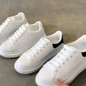 YoungShoes รองเท้าสีขาวขนาดเล็กรองเท้าคู่ขนาดเล็กเยาวชนทุกการแข่งขันระบายอากาศหนา soled รองเท้าบุรุษและสตรี