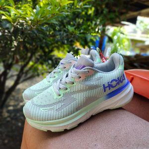 Sepatu wanita running import ringan berkuitas