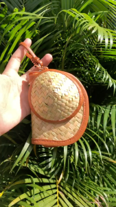 Combo ví tiền và nón cỏ bàng mini treo túi xách - Set Charm nón mini và túi xách làm quà tặng