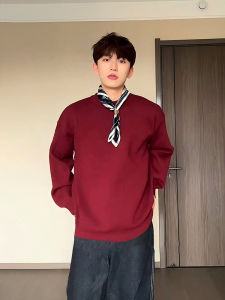 เสื้อสเวตเตอร์คอกลมแขนยาวสีแดงเข้มสำหรับผู้ชาย ทรงหลวม ทรงหลวม สไตล์ย้อนยุค สวมใส่สบาย ผ้าฝ้ายผสมโพลีเอสเตอร์