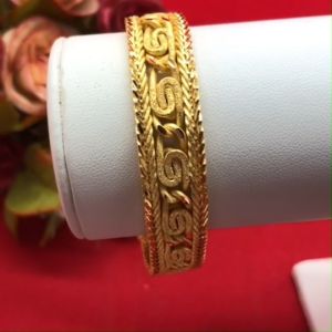 สร้อยข้อมือลายเลสซีตรองโซ่ก้นหอย ความยาว 7 7.5 8 นิ้ว เทียบเท่า 3 บาท ชุบทอง งานสวย ทองไมครอน ข้อมือแฟชั่น พร้อมส่ง