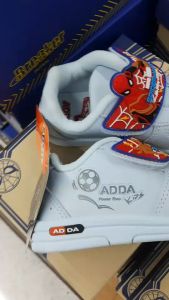 รองเท้านักเรียนเด็ก มีไฟกระพริบ แอ้ดด้า พละสีขาว รุ่น 41N18 Size 25-35 ราคาป้าย 325พร้อมกล่อง