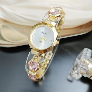 Luxury Womens Watches Quartz Wristwatches Small Dial Diamond Bracelet Watch For Women Elegant Gift Clock Waterproof