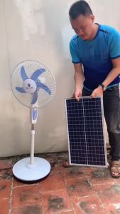 Quạt tích điện kèm tấm sạc năng lượng mặt trời SolarFan HS-188 tặng pin NLMT cỡ lớn và đèn LED sử dụng mãi mãi không cần điện