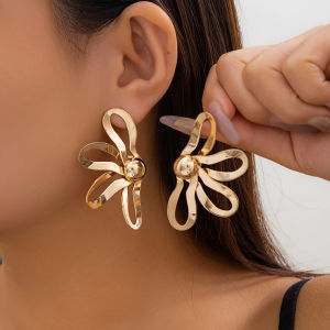 Ingemark | Ingemark Vintage Hollow Petal Flower Stud Earrings Women Fashion Statement Trendy Gold Color Piercing Earrings Y2K Accessories