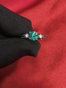 Diamcity (Free Gra Certificate) Cincin Terbuka 1 Karat Wanita Moissanite Hijau Panah Delapan Hati Perak 925