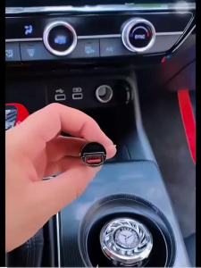 200W Mini Car Charger Fast Charging for iPhone QC3.0 Mini PD USB Type C Car Mobile Phone Charger for Xiaomi Samsung Huawei