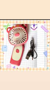 Quạt Hồng Xinh Xắn Mini Cầm Tay Sạc Điện Gấu Dâu - Thời Gian Sử Dụng 3 Giờ - Pin 50 Phút - Công Suất 1.2-5W - Kích Thước 14x8x5cm-BigLove