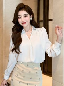 เสื้อเชิ้ตผ้าซาตินคอวีแขนยาวผู้หญิงฤดูใบไม้ร่วง 2025 ใหม่ เสื้อเชิ้ตผ้าชีฟองระดับไฮเอนด์ ทรงเข้ารูป สไตล์เกาหลี เสื้อเชิ้ตผู้หญิง